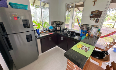 Casa campestre con amplio terreno en cumaral