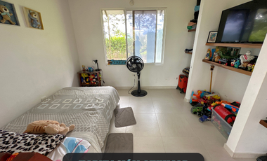 Casa campestre con amplio terreno en cumaral