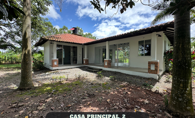 Casa campestre con amplio terreno en cumaral