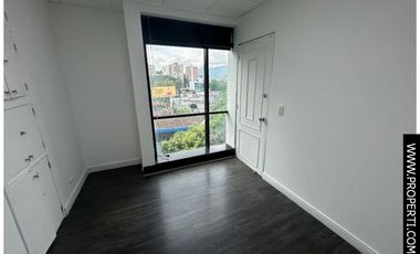 Oficina en Venta Sector Aguacatala - Poblado