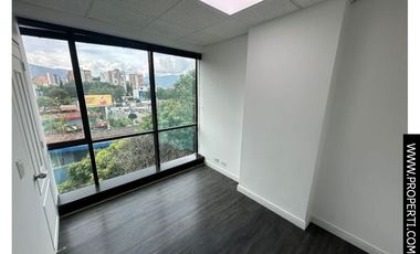 Oficina en Venta Sector Aguacatala - Poblado