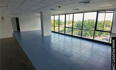 Oficina en Venta Sector Aguacatala - Poblado