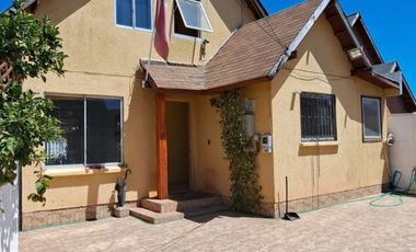 ARRIENDO HERMOSA CASA ALTOS DEL SOL