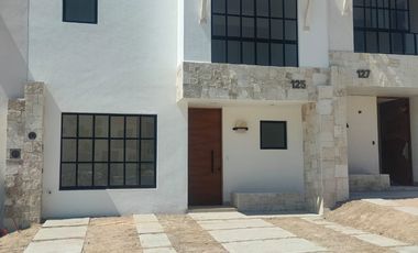 CASA EN RENTA🏡 FRACC CANDORA