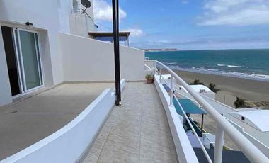 Alquiler de departamento en Manta frente al mar en urbanización privada zona sur