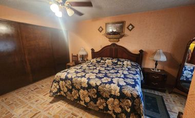 Hermosa Casa El Jardín Tonatico, Dos Niveles, en Esquina, Zona Centro y Cuenta con un Amplio Jardín