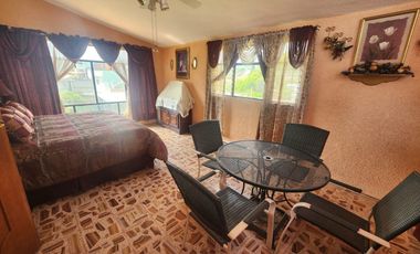 Hermosa Casa El Jardín Tonatico, Dos Niveles, en Esquina, Zona Centro y Cuenta con un Amplio Jardín