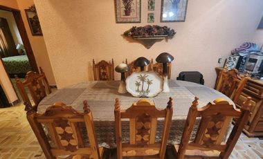 Hermosa Casa El Jardín Tonatico, Dos Niveles, en Esquina, Zona Centro y Cuenta con un Amplio Jardín