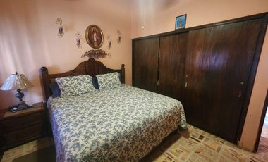 Hermosa Casa El Jardín Tonatico, Dos Niveles, en Esquina, Zona Centro y Cuenta con un Amplio Jardín