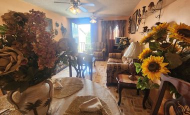 Hermosa Casa El Jardín Tonatico, Dos Niveles, en Esquina, Zona Centro y Cuenta con un Amplio Jardín