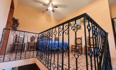 Hermosa Casa El Jardín Tonatico, Dos Niveles, en Esquina, Zona Centro y Cuenta con un Amplio Jardín