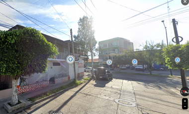 SE VENDE Local Comercial sobre Hilario Medina