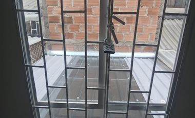 CASA EN VENTA SOACHA SANTA ANA DISPONIBLE CON CREDITO.