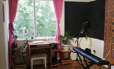 Amplia Casa en Miraflores Bajo con excelente accesibilidad