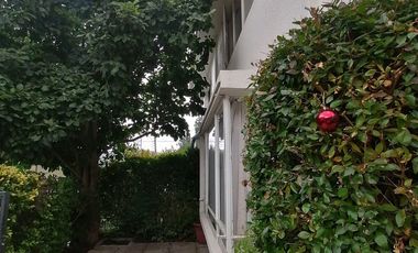 Amplia Casa en Miraflores Bajo con excelente accesibilidad