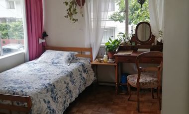 Amplia Casa en Miraflores Bajo con excelente accesibilidad