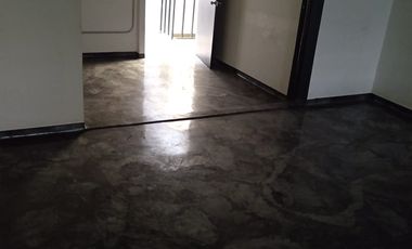 Amplia Bodega + Oficinas