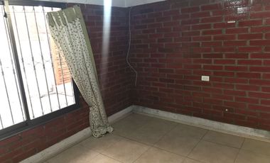 Maipú El Abrazo Venta de Excelente Casa 2 Pisos 4D 2B Estacionamiento Techado