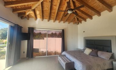 Hermosa Casa San Diego 3 y 4: Elegancia y Comodidad en el Corazón del Fraccionamiento.