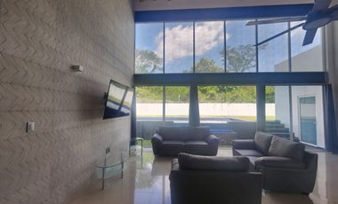 Hermosa Casa San Diego 3 y 4: Elegancia y Comodidad en el Corazón del Fraccionamiento.