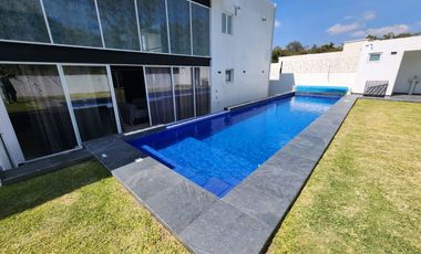 Hermosa Casa San Diego 3 y 4: Elegancia y Comodidad en el Corazón del Fraccionamiento.