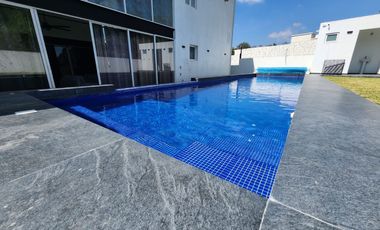 Hermosa Casa San Diego 3 y 4: Elegancia y Comodidad en el Corazón del Fraccionamiento.