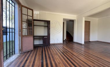 SE ARRIENDA AMPLIA CASA 4D/2B A PASOS DE AV. GRECIA Y SALVADOR