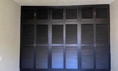 CASA EN VENTA DENTRO DE FRACCIONAMIENTO EN VIVEROS DE LA LOMA, TLALNEPANTLA