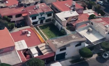 CASA EN VENTA DENTRO DE FRACCIONAMIENTO EN VIVEROS DE LA LOMA, TLALNEPANTLA