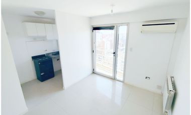 ALQUILA: Dpto 1 Dormitorio con Balcón y Aire Acondicionado/ Complejo CENTER / Nueva Córdoba