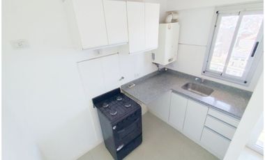 ALQUILA: Dpto 1 Dormitorio con Balcón y Aire Acondicionado/ Complejo CENTER / Nueva Córdoba