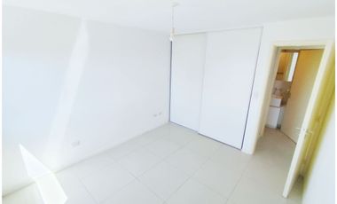 ALQUILA: Dpto 1 Dormitorio con Balcón y Aire Acondicionado/ Complejo CENTER / Nueva Córdoba