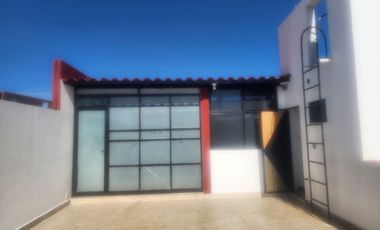 EN VENTA DOS DEPARTAMENTOS COMPLETOS EN UNA SOLA PROPIEDAD MILENIO III 3 NIVELES  2 RECÁMARAS EN CADA UNO, PLANTA BAJA y PLANTA ALTA, EN PRIVADA CON ALBERCA