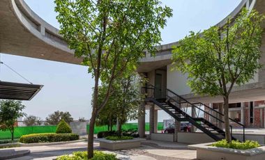 EN VENTA DOS DEPARTAMENTOS COMPLETOS EN UNA SOLA PROPIEDAD MILENIO III 3 NIVELES  2 RECÁMARAS EN CADA UNO, PLANTA BAJA y PLANTA ALTA, EN PRIVADA CON ALBERCA