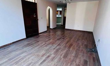 VENDO CASA SANTA ELENA ICA ZONA SEGURA PAPELES EN REGLA.