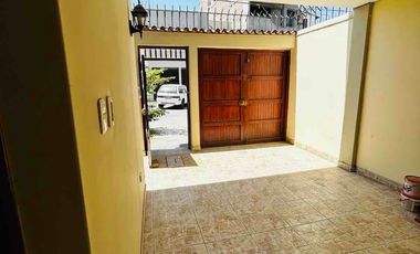 VENDO CASA SANTA ELENA ICA ZONA SEGURA PAPELES EN REGLA.