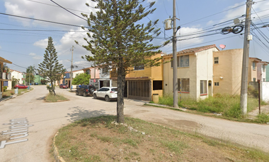 CASA EN VENTA DE RECUPERACION HIPOTECARIA EN VILLAS LAS FLORES ALTAMIRA TAMAULIPAS