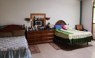 Quinta en venta con casa campestre, alberca, jardín y huerto en Tonalá, Jalisco