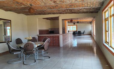Quinta en venta con casa campestre, alberca, jardín y huerto en Tonalá, Jalisco