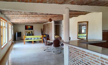 Quinta en venta con casa campestre, alberca, jardín y huerto en Tonalá, Jalisco
