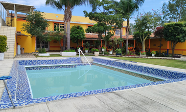 Quinta en venta con casa campestre, alberca, jardín y huerto en Tonalá, Jalisco