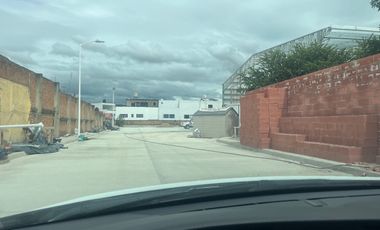BODEGA RENTA TLAJOMULCO CERCA CENTRAL CAMIONES