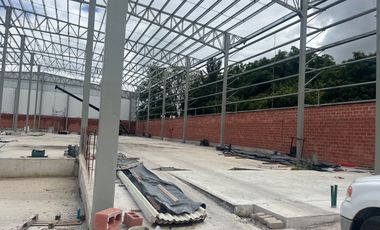 BODEGA RENTA TLAJOMULCO CERCA CENTRAL CAMIONES
