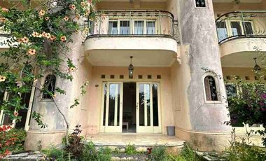 Kota Bunga Cipanas Puncak Bangunan Ex Hotel View Pegunungan