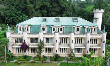 Kota Bunga Cipanas Puncak Bangunan Ex Hotel View Pegunungan