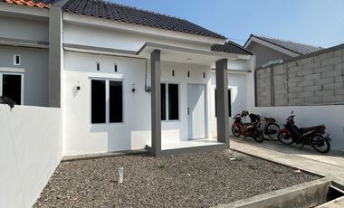 rumah murah 300jt all in free biaya kpr lokasi 100 m dari jl solo jogja lokasi asri bebas banjir