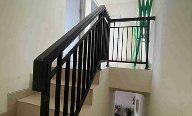 Rumah  2 Lantai Di Cluster Gowa