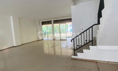 DISEWAKAN Ruko 2 unit gandeng sudah di jebol  Ruko Food City Green Lake City