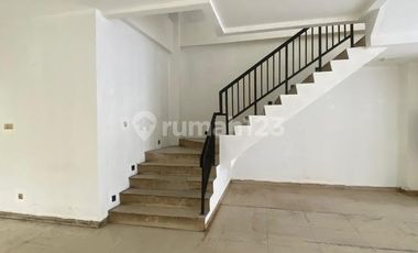 DISEWAKAN Ruko 2 unit gandeng sudah di jebol  Ruko Food City Green Lake City