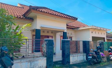 House in Taman Baru near Epicentrum Mall